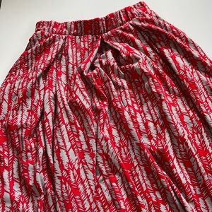 LuLaRoe Madison skirt with pockets